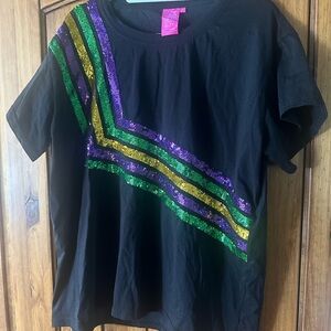 QUEEN OF SPARKLES Black Tee with Glitter Stripes